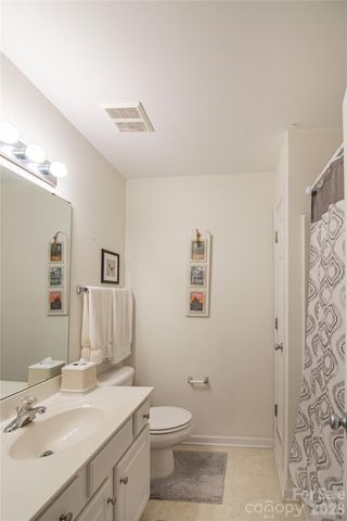 8310 Chaceview Court, Charlotte, NC 28269
