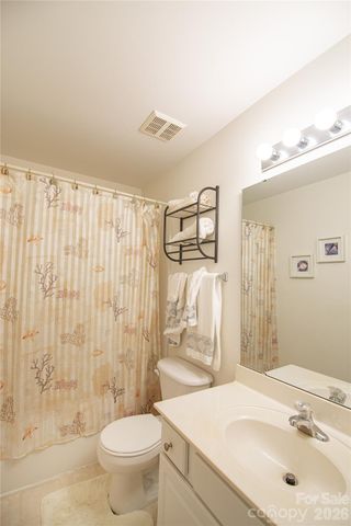 8310 Chaceview Court, Charlotte, NC 28269