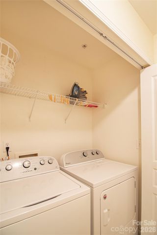 8310 Chaceview Court, Charlotte, NC 28269