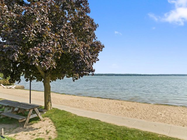 2625 Mooring COURT, Delavan, WI 53115