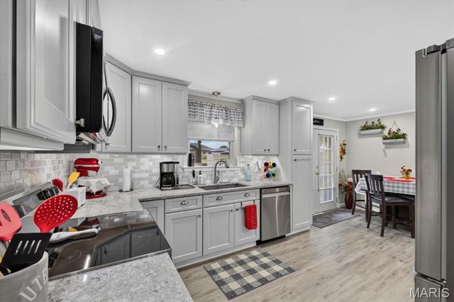 2785 Rosewood Drive, Arnold, MO 63010