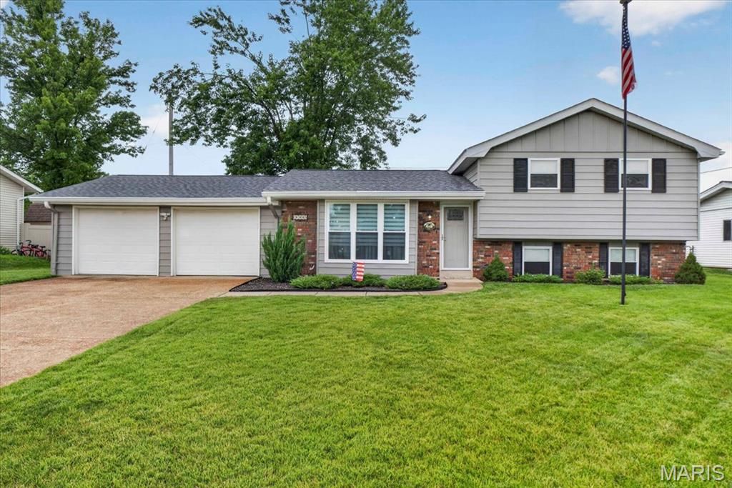 2785 Rosewood Drive, Arnold, MO 63010