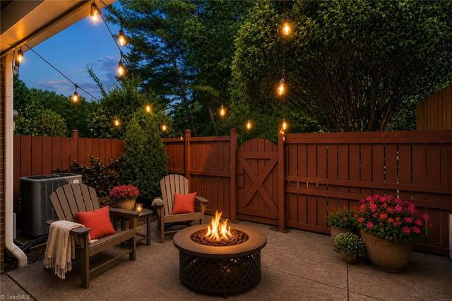 3840 Huntingreen Lane B, Winston-salem, NC 27106