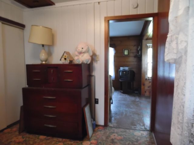 103 Lakeview Drive, Gladwin, MI 48624