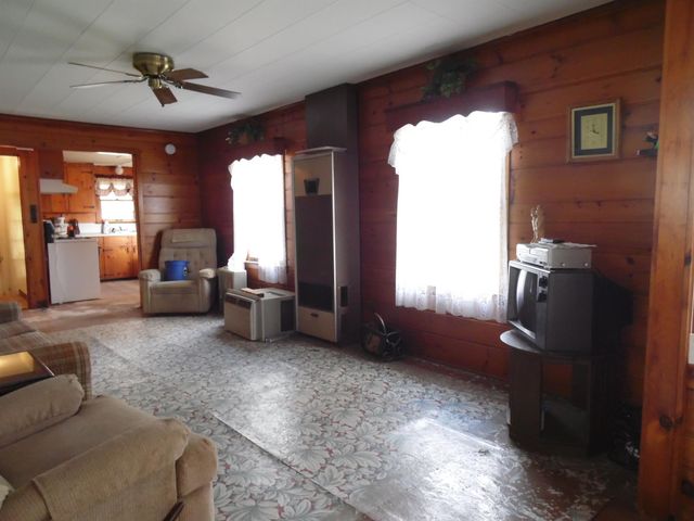103 Lakeview Drive, Gladwin, MI 48624