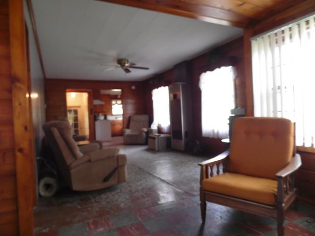103 Lakeview Drive, Gladwin, MI 48624
