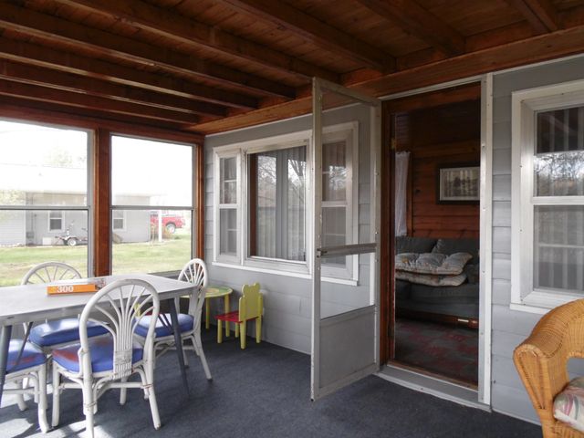103 Lakeview Drive, Gladwin, MI 48624