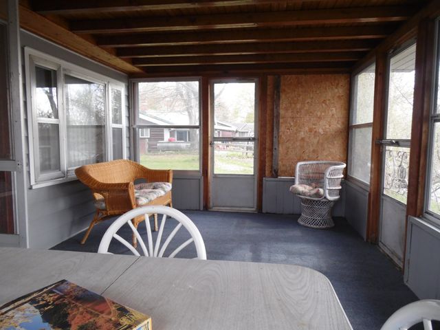 103 Lakeview Drive, Gladwin, MI 48624