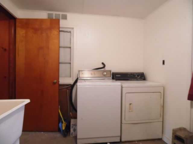 103 Lakeview Drive, Gladwin, MI 48624