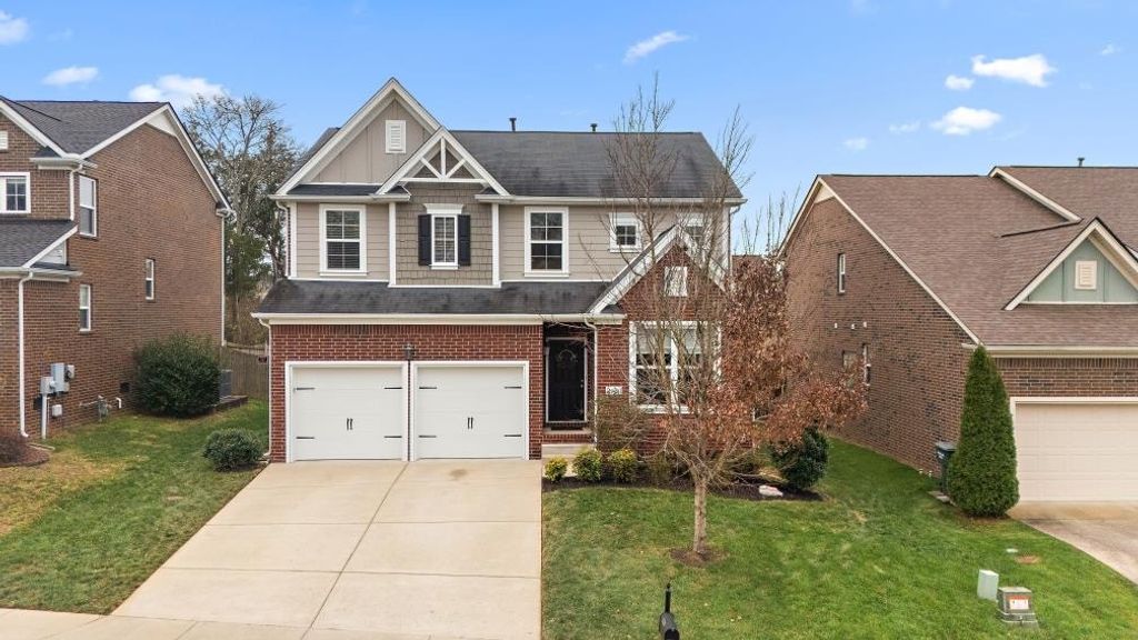 2130 Kirkwood Dr, Mount Juliet, TN 37122