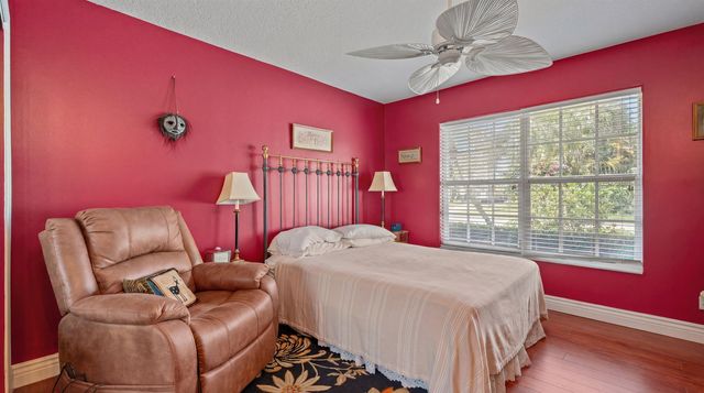 923 Augusta Pointe Drive, Palm Beach Gardens, FL 33418