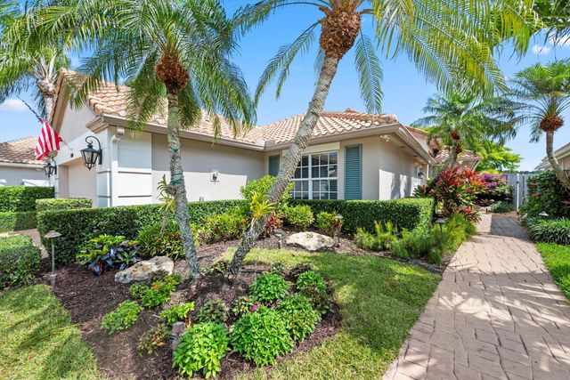 923 Augusta Pointe Drive, Palm Beach Gardens, FL 33418