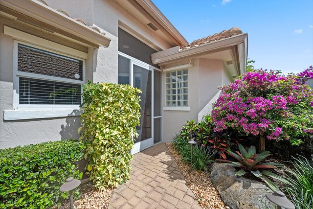 923 Augusta Pointe Drive, Palm Beach Gardens, FL 33418