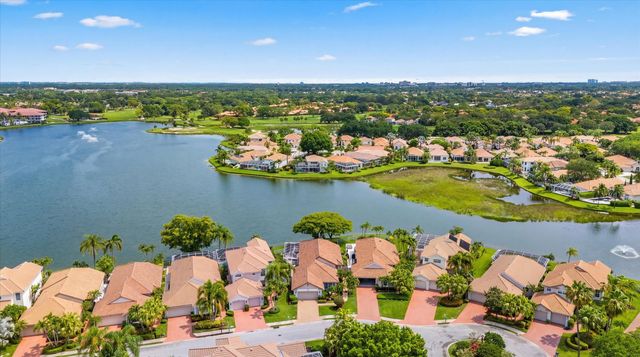 923 Augusta Pointe Drive, Palm Beach Gardens, FL 33418