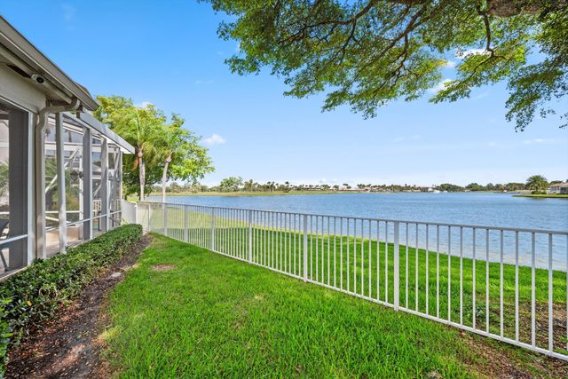 923 Augusta Pointe Drive, Palm Beach Gardens, FL 33418