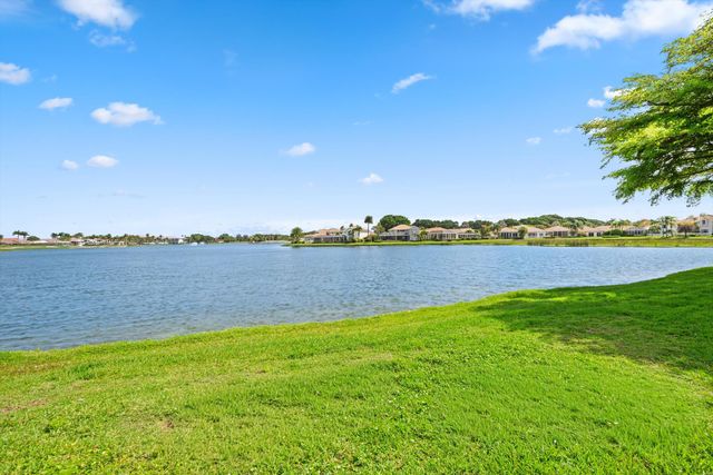 923 Augusta Pointe Drive, Palm Beach Gardens, FL 33418