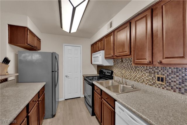 2451 North Rainbow Boulevard 2140, Las Vegas, NV 89108