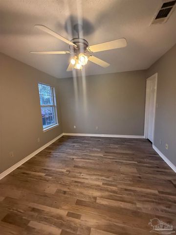 4571 Baybrook Dr, Pensacola, FL 32514