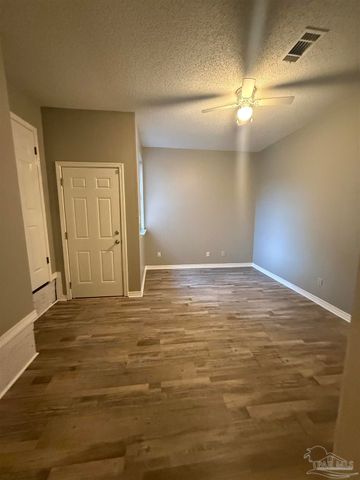 4571 Baybrook Dr, Pensacola, FL 32514