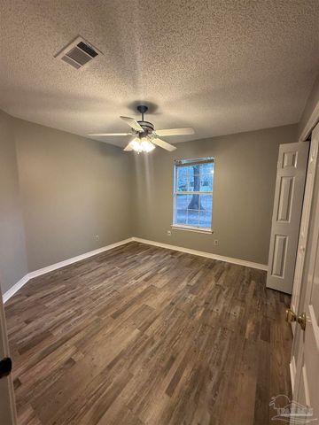 4571 Baybrook Dr, Pensacola, FL 32514