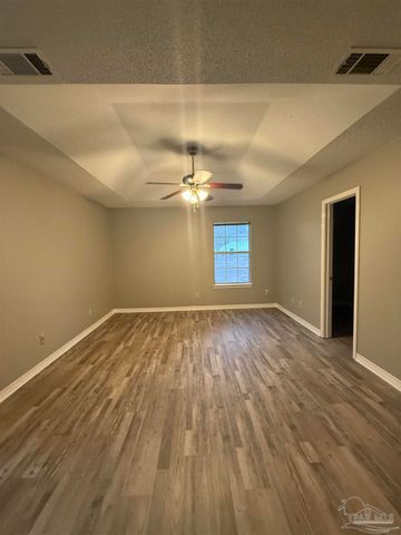 4571 Baybrook Dr, Pensacola, FL 32514