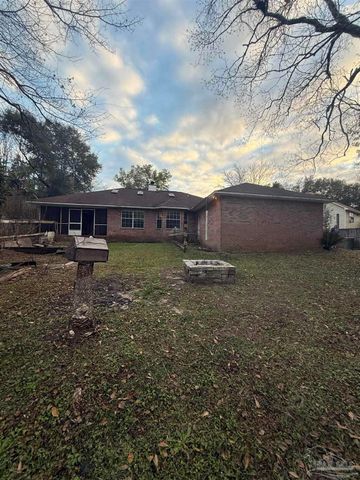 4571 Baybrook Dr, Pensacola, FL 32514