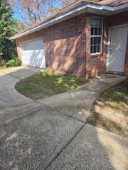 4571 Baybrook Dr, Pensacola, FL 32514