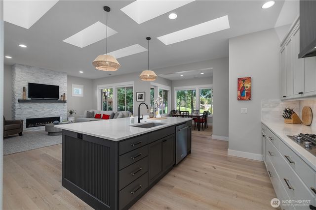 8508 Shaw Lane NE, Lacey, WA 98516