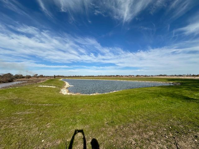 746 N Rainbow Lake Ct, Wichita, KS 67235