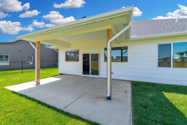 746 N Rainbow Lake Ct, Wichita, KS 67235