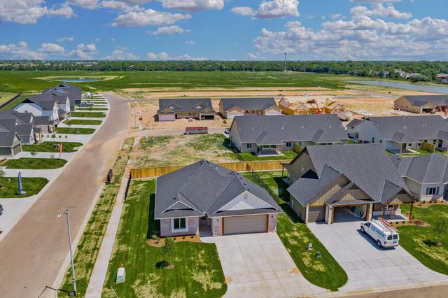 746 N Rainbow Lake Ct, Wichita, KS 67235