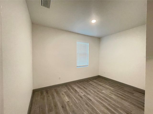 10 GUAVA LANE COURSE, Ocklawaha, FL 32179