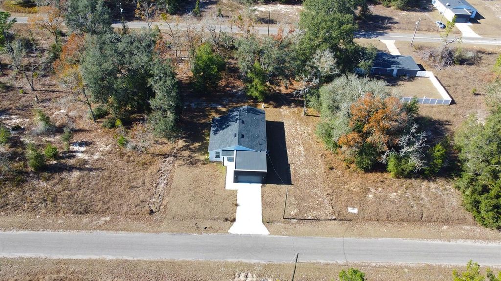 Image 22 of property listing at 10 GUAVA LANE COURSE, Ocklawaha, FL 32179