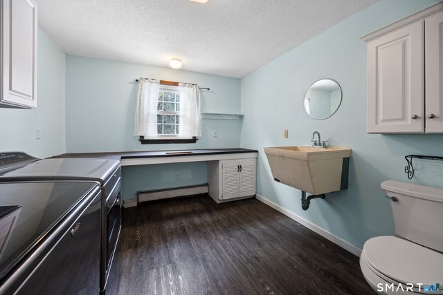 1 Grandview Court, Norwich, CT 06360