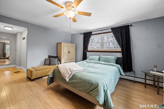 1 Grandview Court, Norwich, CT 06360