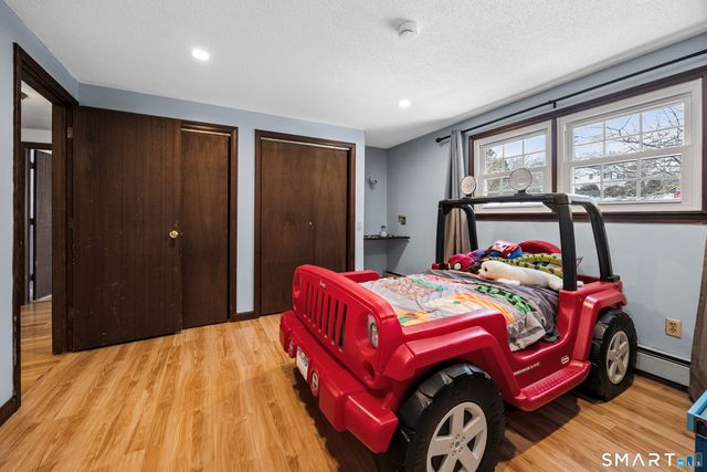 1 Grandview Court, Norwich, CT 06360