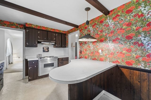 44 Cottage Rd, Enfield, CT 06082
