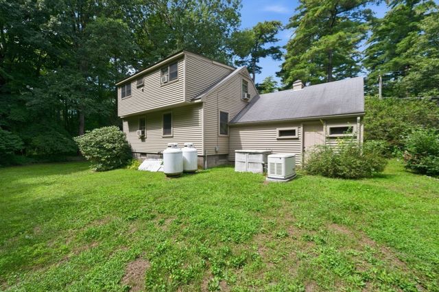 44 Cottage Rd, Enfield, CT 06082