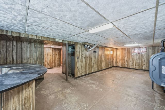 44 Cottage Rd, Enfield, CT 06082