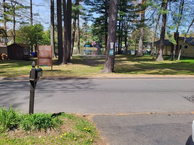 44 Cottage Rd, Enfield, CT 06082