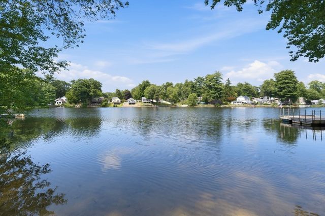 44 Cottage Rd, Enfield, CT 06082