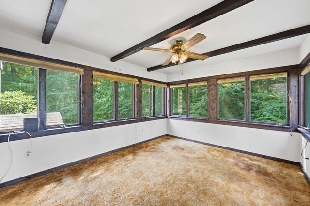 44 Cottage Rd, Enfield, CT 06082
