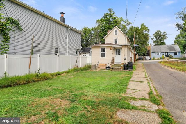 101 SINGLEY AVE, Runnemede, NJ 08078