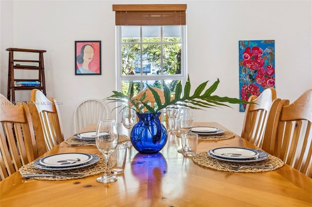 10130 SW 70th Ave, Pinecrest, FL 33156