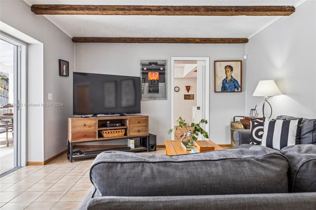 10130 SW 70th Ave, Pinecrest, FL 33156