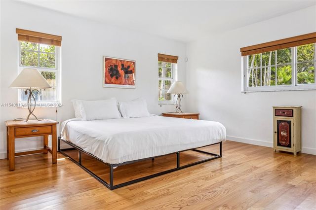 10130 SW 70th Ave, Pinecrest, FL 33156