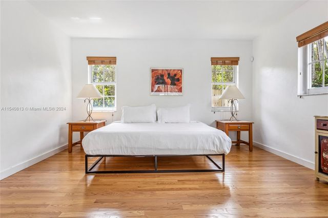 10130 SW 70th Ave, Pinecrest, FL 33156