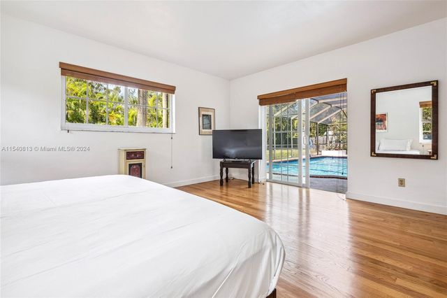 10130 SW 70th Ave, Pinecrest, FL 33156