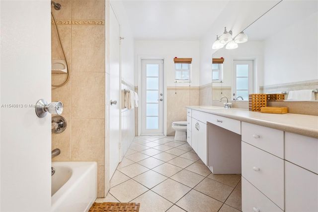 10130 SW 70th Ave, Pinecrest, FL 33156