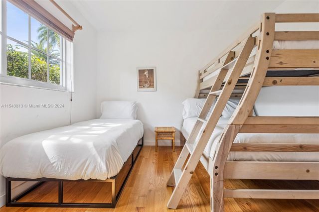 10130 SW 70th Ave, Pinecrest, FL 33156